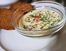 Ridiculously simple aquafaba mayonnaise