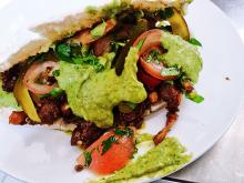 100% vegetable kebab with wild garlic hunmmus