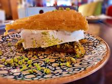 Dubai style ice cream baklava
