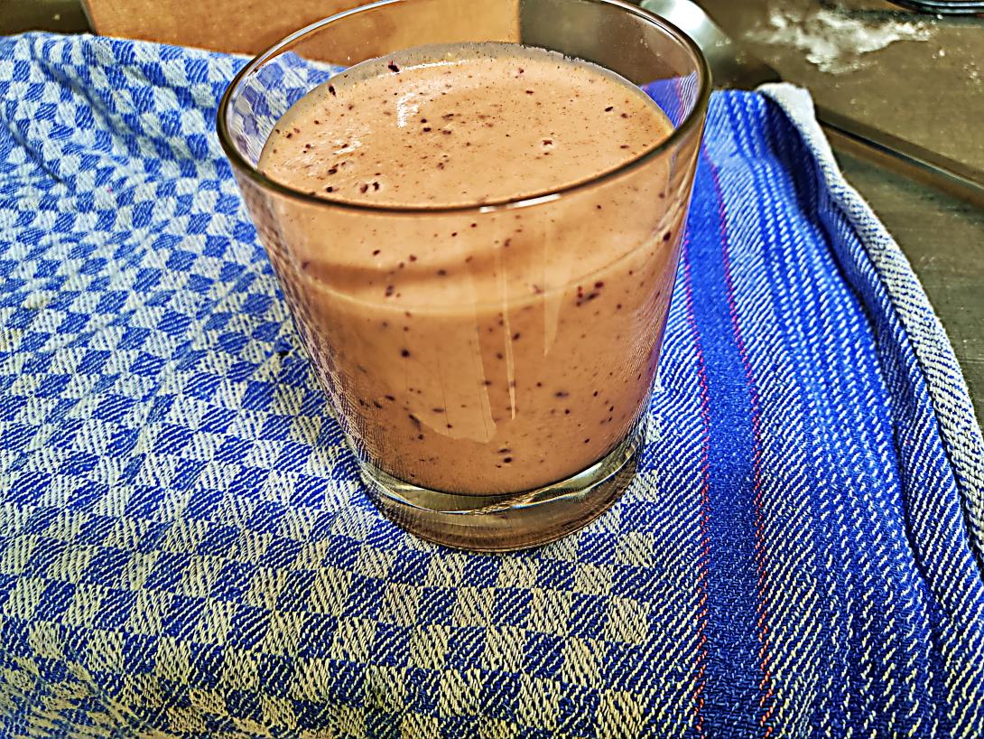 Nomilkshake plums and peanutbutter