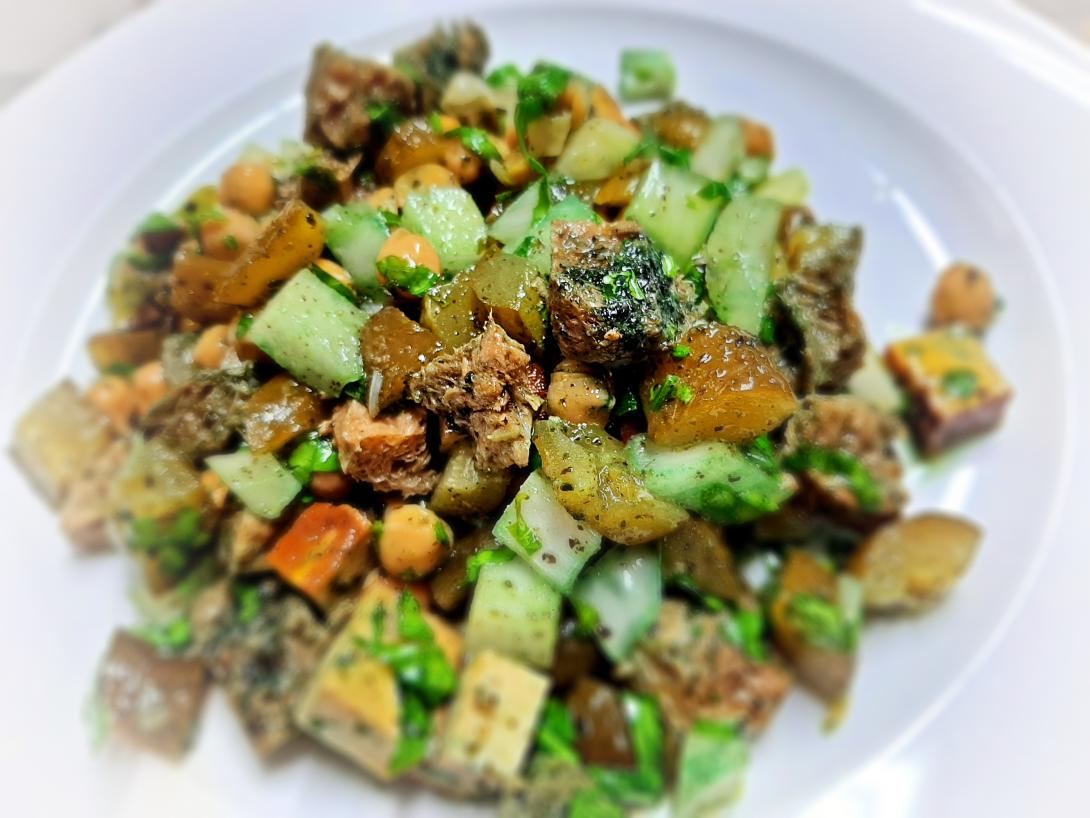 Traditional silesian salat Hekele